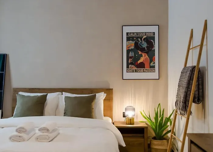 Designer With Jacuzzi Terrace Apartman *