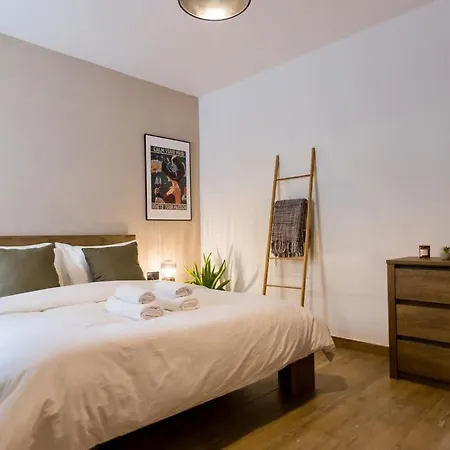 Designer With Jacuzzi Terrace Bahar ic-Caghaq