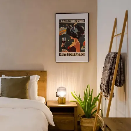 Designer With Jacuzzi Terrace Appartement